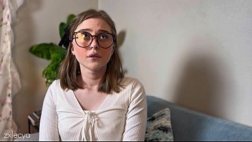 Учитель трахает студента в задницу на столе